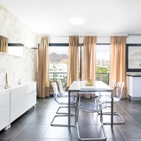 New Center Cristianos Apartment
