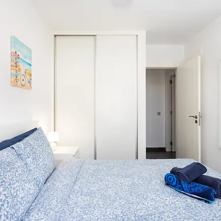 New Center Cristianos Apartment